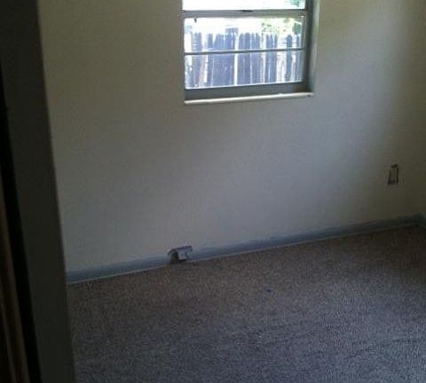 5th image of 4550 Darden Ave