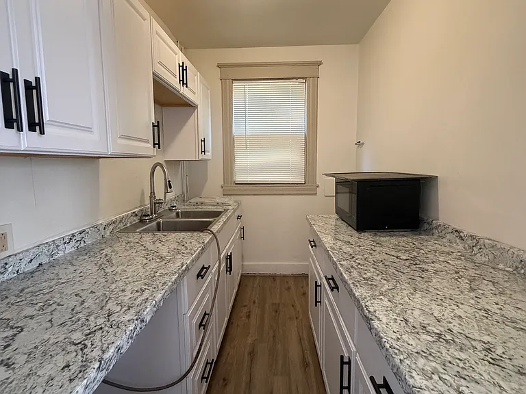 35 Linden St — Photo 12