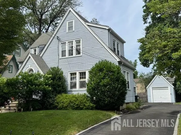 215 Katherine St, Scotch Plains, NJ 07076