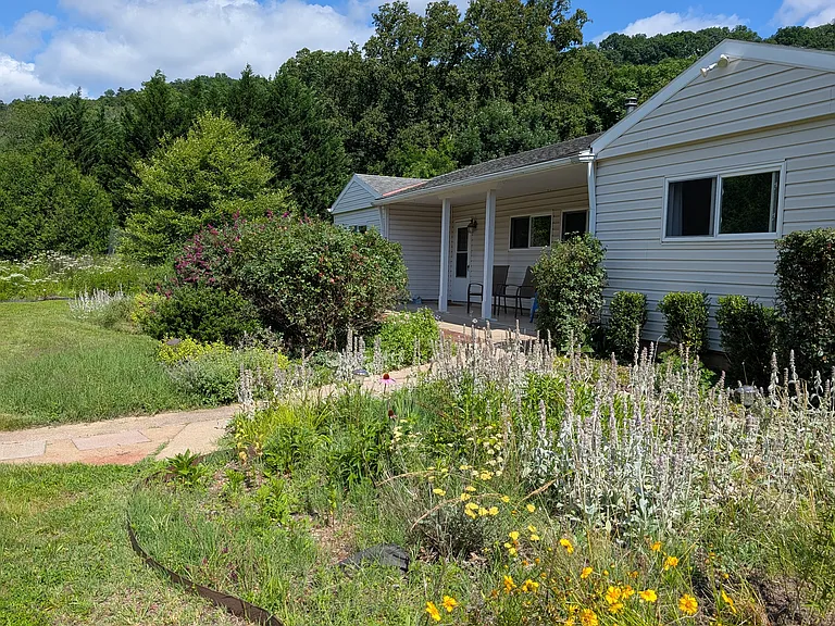 Burnt Acres Ct — Photo 13