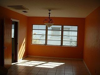 2nd image of 1305 Sunset Ave