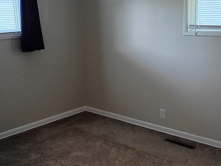 702 Saratoga Ave — Photo 10