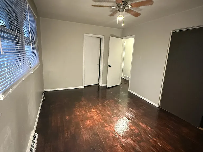 3327 Laurel Ln — Photo 7