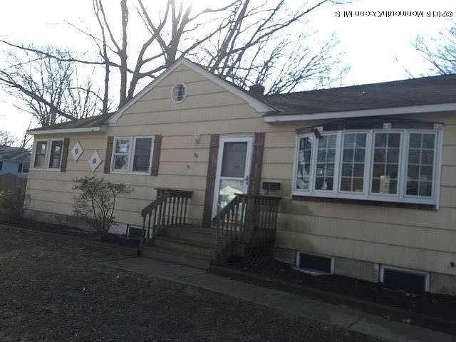 96 Coral Dr photo 1