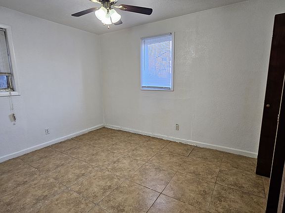 2nd image of 1921 Tracy Dr APT 7