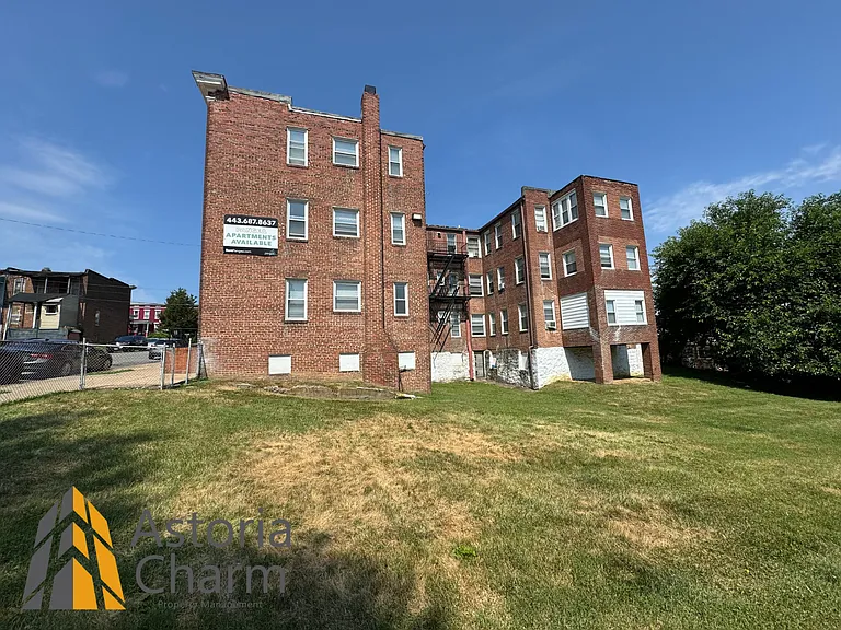 2826 Windsor Ave #A5 — Photo 15