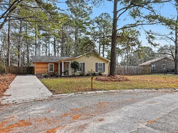 451 Longleaf Dr, Summerville, SC 29483