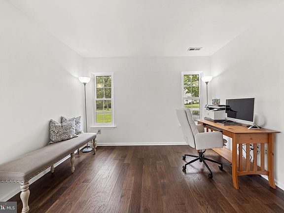 4th image of 665 Elbow Ln