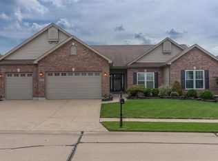 915 Martha St, Saint Peters, MO 63376