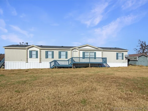 17403 E Meadow Ln, Claremore, OK 74017
