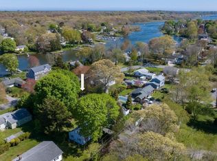 793 Middlebridge Rd, South Kingstown, RI 02879