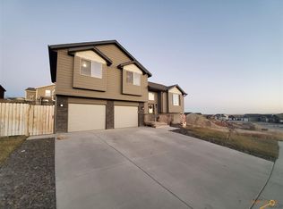 838 Bar Five Ranch Rd, Rapid City, SD 57703