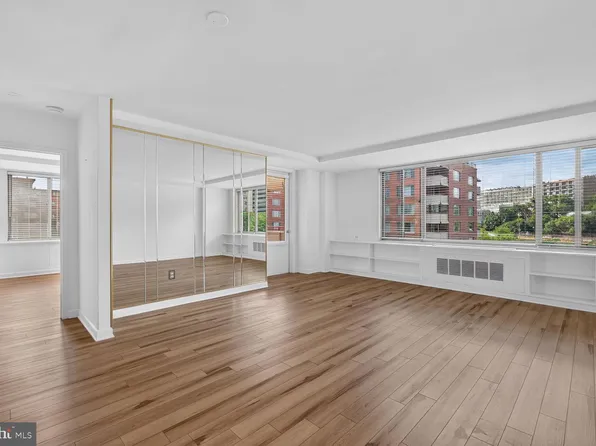 1121 Arlington Blvd APT 743, Arlington, VA 22209