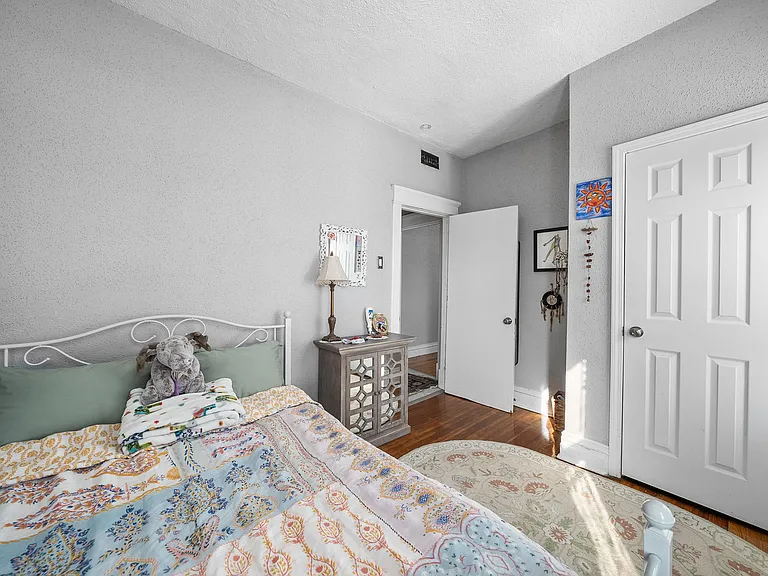 6018 Westminster Pl — Photo 16