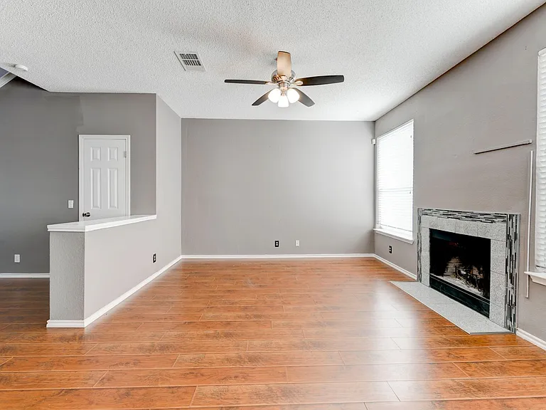 16913 Langland Rd — Photo 4