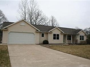 15244 Vintage Ave, Grand Haven, MI 49417