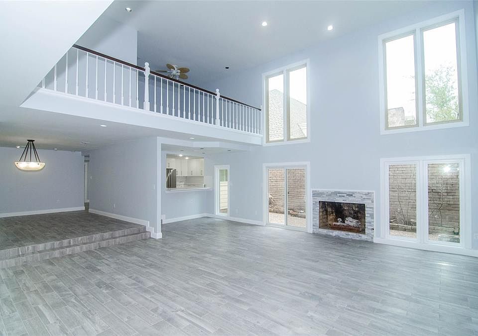 1st image of 15609 Memorial Dr #15