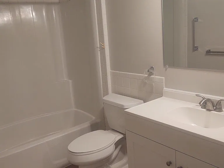 1824 N Washington Ave #104 — Photo 3