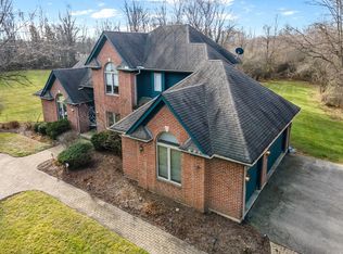 27169 W Cuba Rd, Barrington, IL 60010