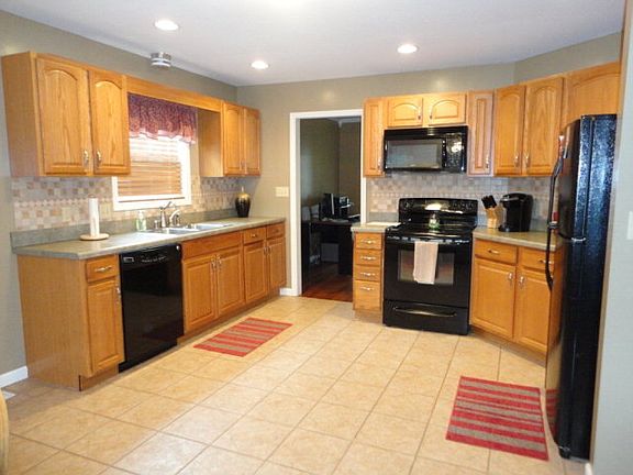 2nd image of 347 Verdant Ln