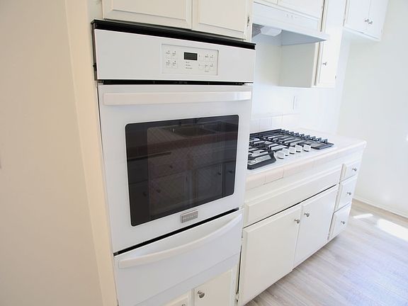 4th image of 8750 Topanga Canyon Blvd #5