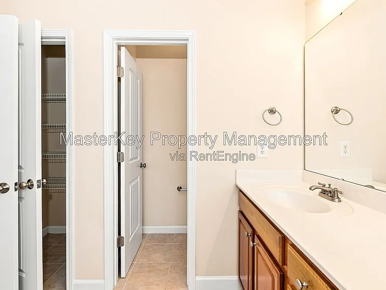 725 Keystone Park Dr — Photo 28