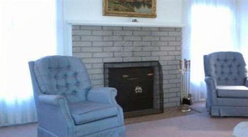 3rd image of 21710 Mauer St