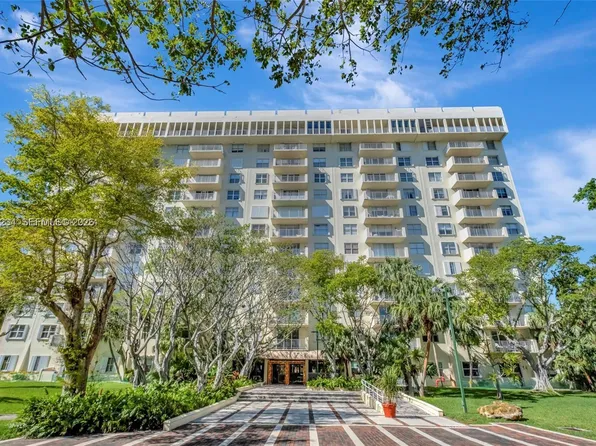 11111 Biscayne Blvd, Miami, FL