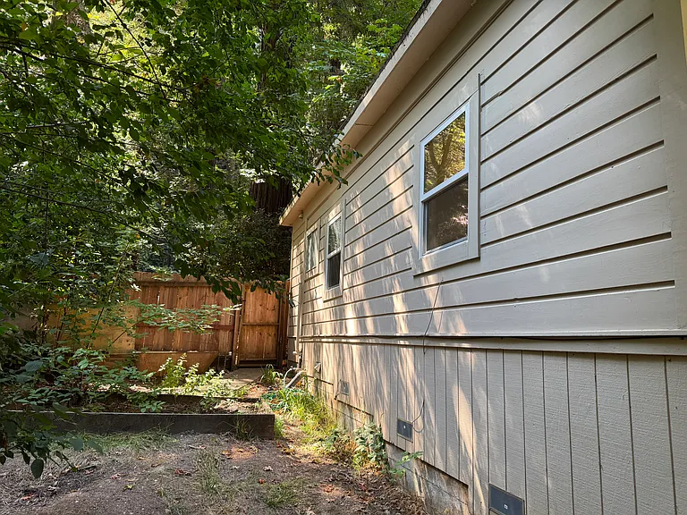 148 Sequoia Ave — Photo 22