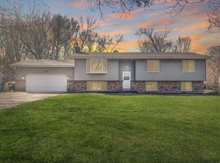 25715 Wild Rose Ln, Shorewood, MN 55331