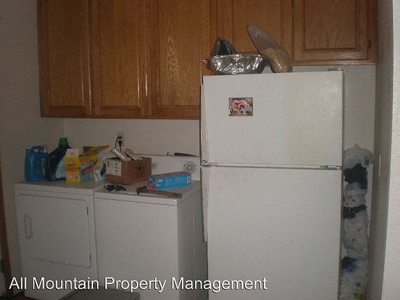 5th image of 1005 W Aeroplane Blvd