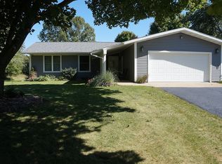 11158 6 Mile Rd, Battle Creek, MI 49014