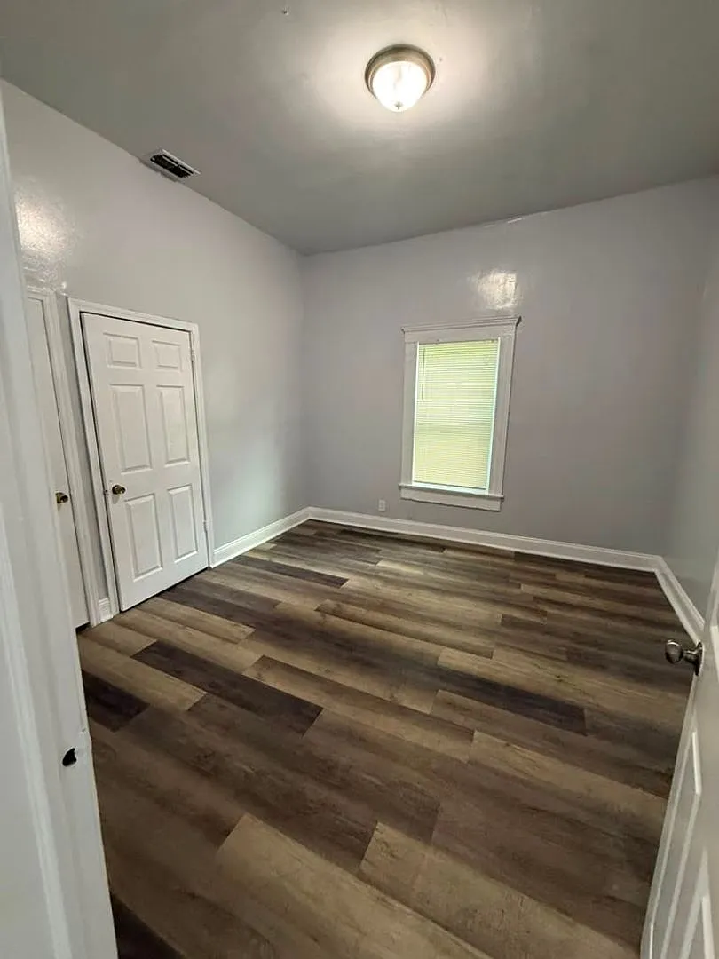 Fully Renovated 3/1- Single Family Available for Immediate Rent! — Photo 4