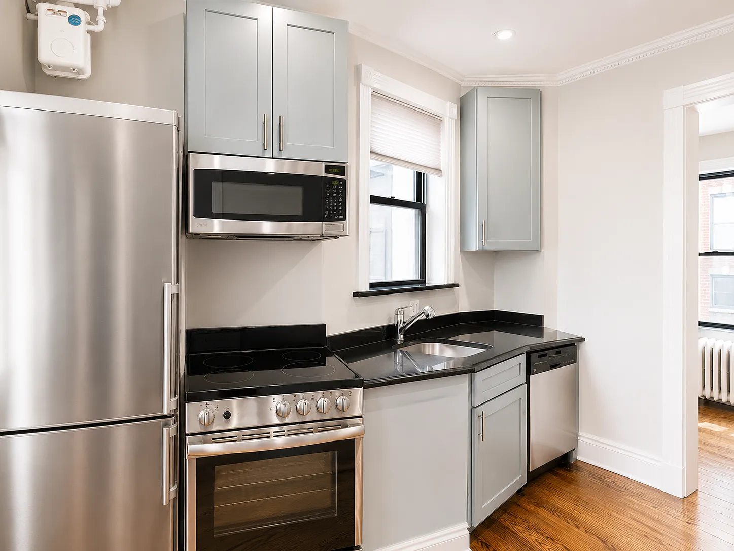 221 East 23rd Street — Photo 4