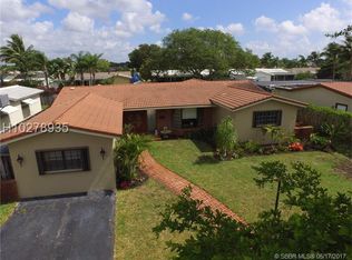 4719 Hayes St, Hollywood, FL 33021