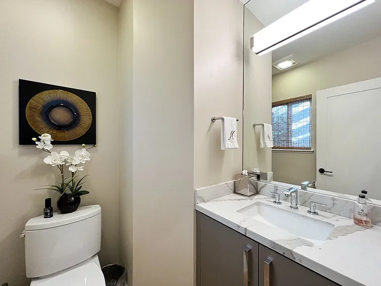 945 Augusta Cir — Photo 24