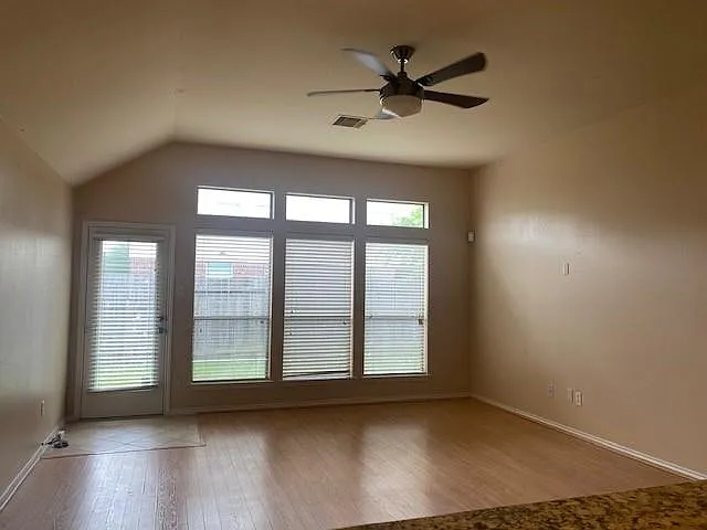20218 Benton Springs Ln — Photo 14