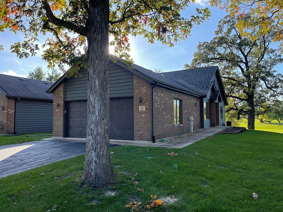 1st image of 12 Village Woods Dr #12