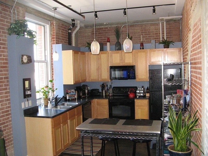 1st image of 1511 Locust St APT 401