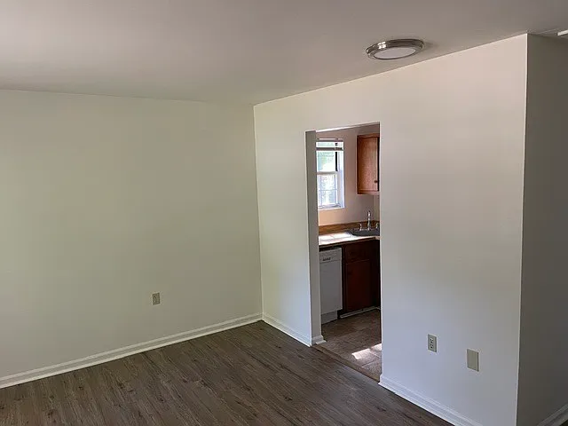 6821 Village South Dr #5 — Photo 2