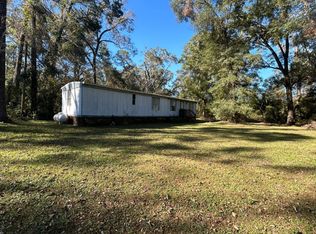 3168 SW Centerville Ave, Fort White, FL 32038
