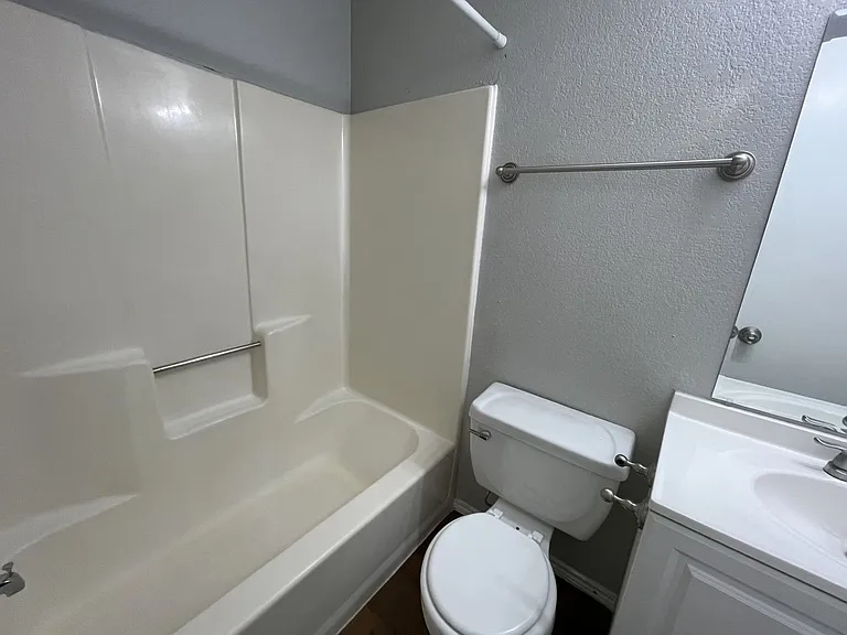 2503 Indigo Ln — Photo 10