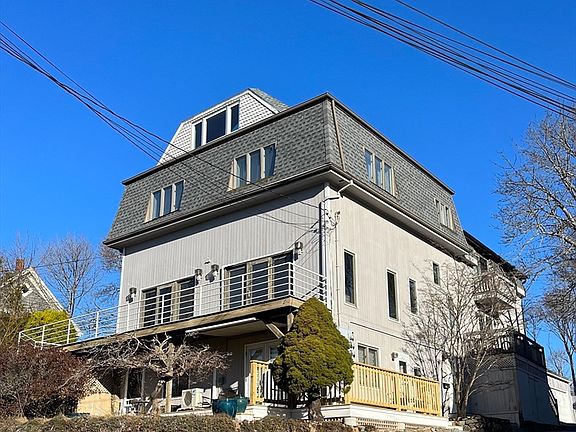 2nd image of 94 Rockland St #3