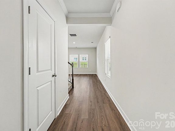 3rd image of 155 Shepherds Landing Dr