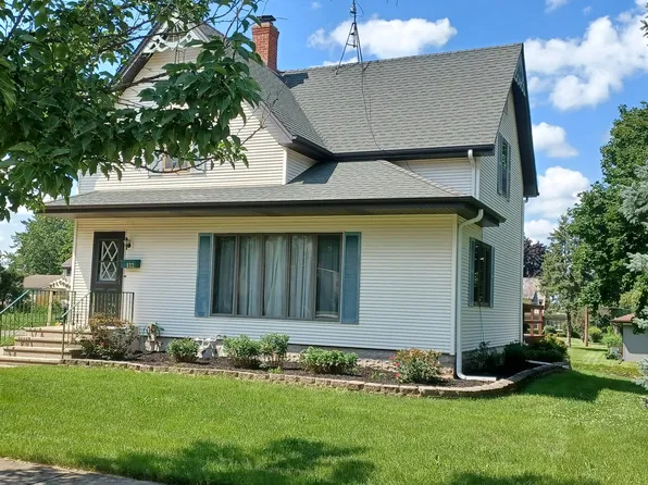 622 W Washington St, Marengo, IL 60152