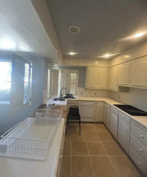 1702 Whitley Ave — Photo 22