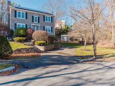 66 Helen St, Waltham, MA, 02452