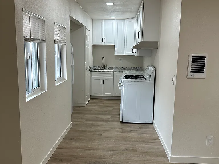 5066 Voltaire St #3 — Photo 5