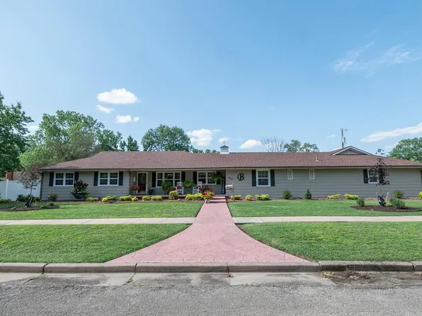 820 Lincoln, Palco, KS 67657