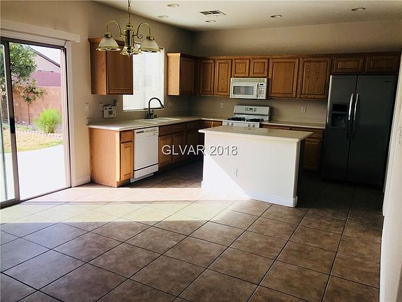 5th image of 3839 Pumpkin Creek St
